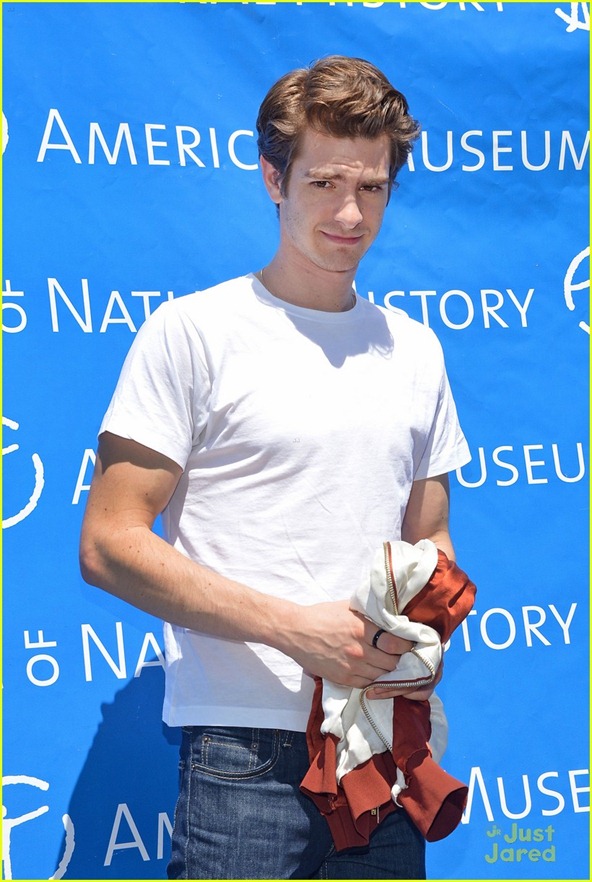 [andrew-garfield-spider-delivery-01%255B4%255D.jpg]