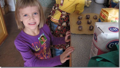 2011-12-12 Making Cookies (6)