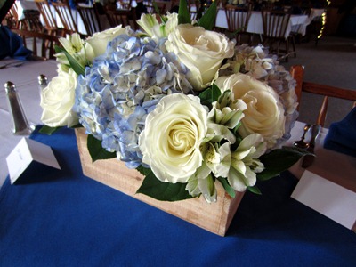 white and blue wedding flowers | rustic wedding | Ideas in Bloom