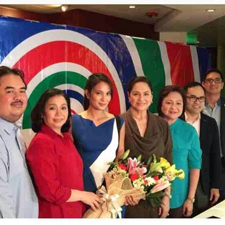 Isabelle Daza signs contract with ABS-CBN