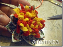 artemelza - flor de pano e feltro 1-038