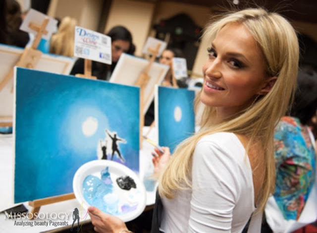 miss_universe_2012_Charity_24.jpg