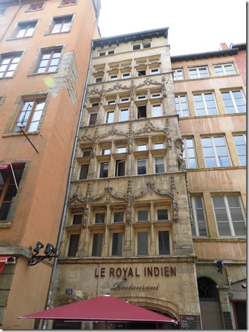 Lyon 15