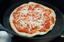 skillet-tortilla-pizza-4.jpg