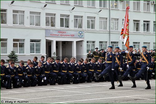 Фотографии 132-го выпуска РВВДКУ