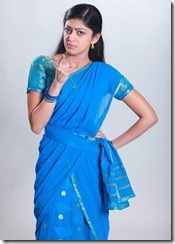 pranitha-in blue saree