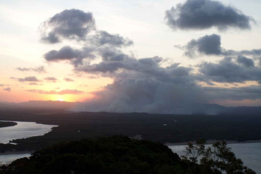 [2011.08.14-at-18h09m05s-Cooktown3.jpg]