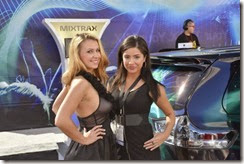 Hot Girls in The SEMA Show Pictures (4)