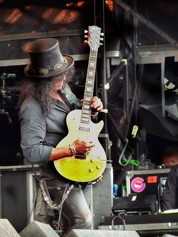 [slash%255B2%255D.jpg]