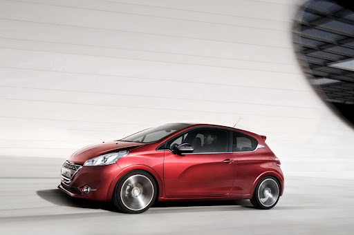 Peugeot-208-GTi-Concept-05.jpg