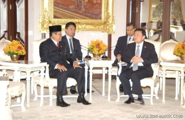 [foto%2520keseharian%2520Presiden%2520Indonesia%2520Susilo%2520Bambang%2520Yudhoyono%2520%25288%2529%255B3%255D.jpg]