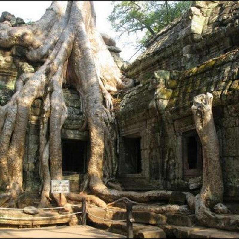 Кхмерский храм Ангкор Том-Байон