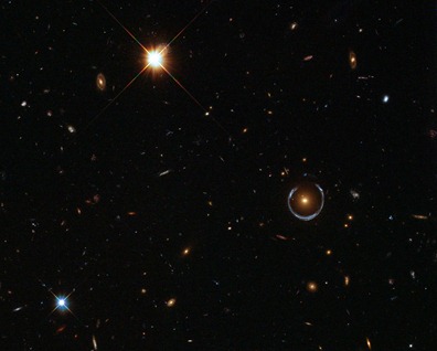 galáxia LRG 3-757