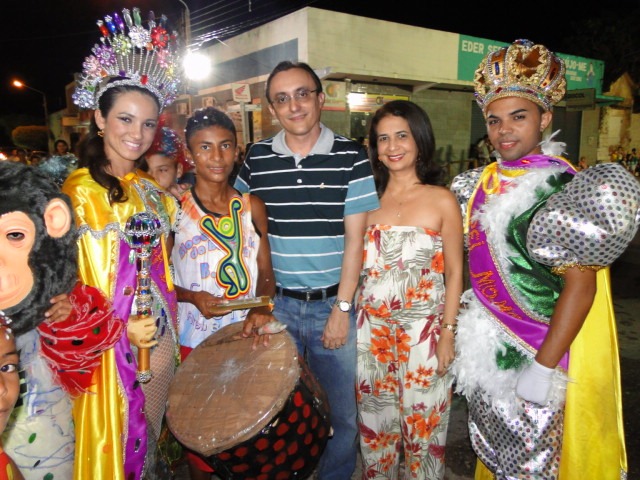 [RAINHA%252C%2520SOUZA%252C%2520JOSEANA%2520E%2520REI%255B3%255D.jpg]