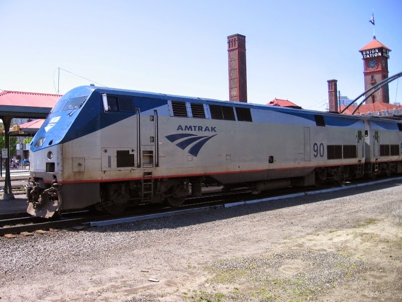 [IMG_6058-Amtrak-P42DC-90-at-Union-St%255B1%255D.jpg]