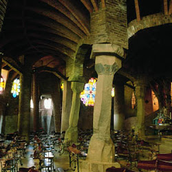 65.- Gaudí. Parque Güell. (Iglesia)
