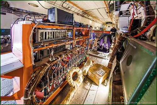 Фотографии тяжелого военно-транспортного самолета Ил-76МД-90А.