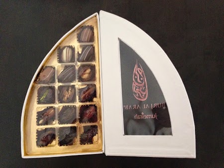 12 dates bun-venit.JPG