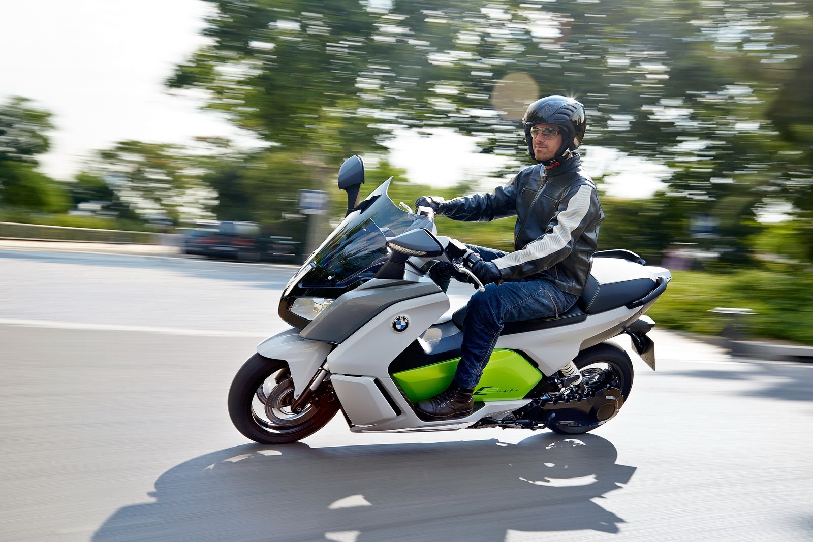 [BMW-Electric-Scooter-17%255B2%255D.jpg]