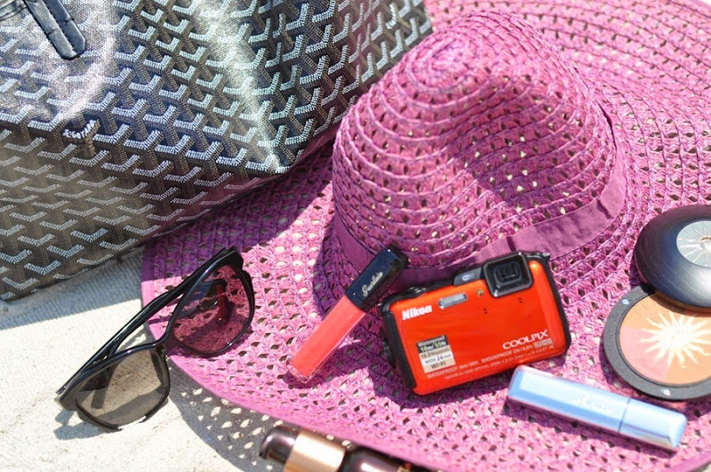 guerlain-summer-2014-prodotti-sole-fashion-blogger-nikon-coolpix