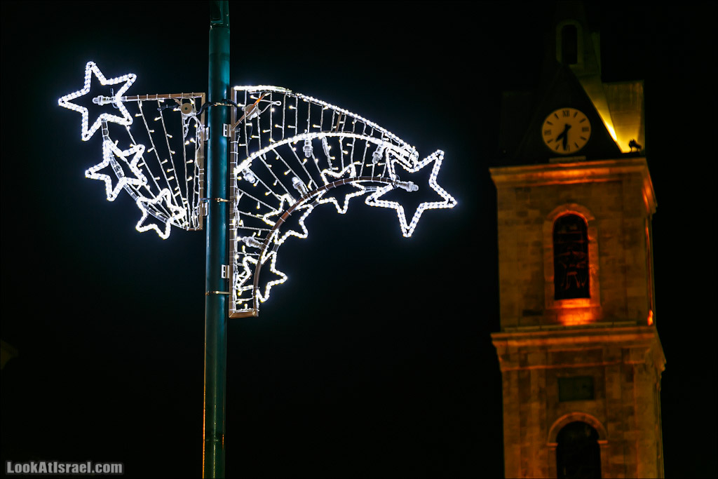 Рождество в Яффо. Праздничная елка и украшения. LookAtIsrael.com - Фото путешествия по Израилю