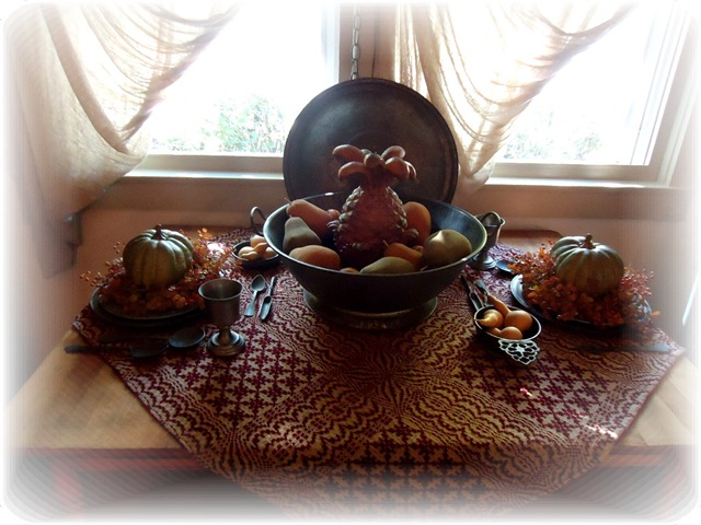 [Green%2520pumpkins%2520and%2520pewter%2520table%255B3%255D.jpg]