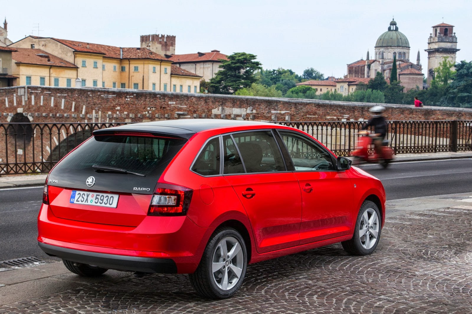 [Skoda-Rapid-Spaceback-8%255B2%255D.jpg]