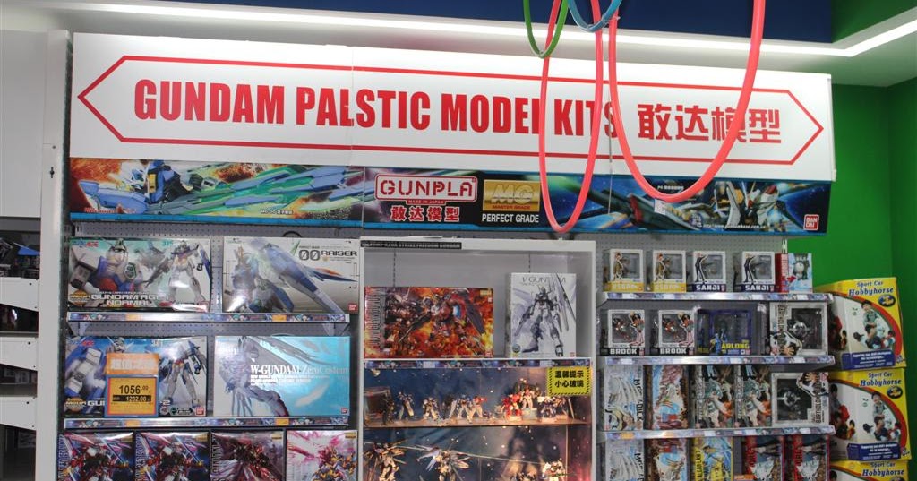 The DoItYourself Mom Mandarin Mondays Palstic Model Kits (The