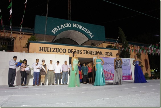11-09-2013 desarrollo de las fiestas patrias en Huiitzuco  2