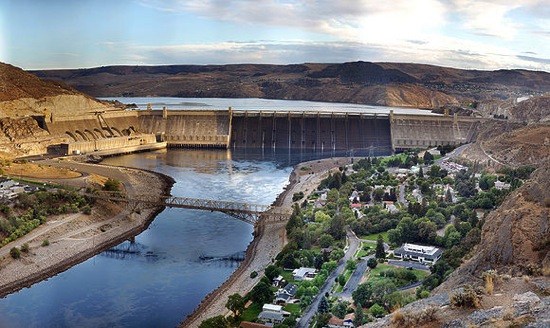 580px Grand Coulee Dam Panorama Smaller