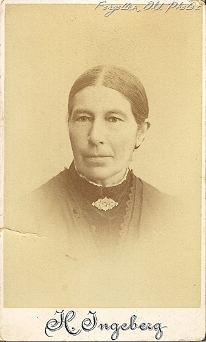 Grandmother from Norway CdV DL Antiques