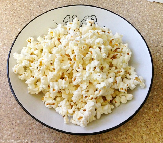 Healthy Microwave Popcorn @ SameliasMum