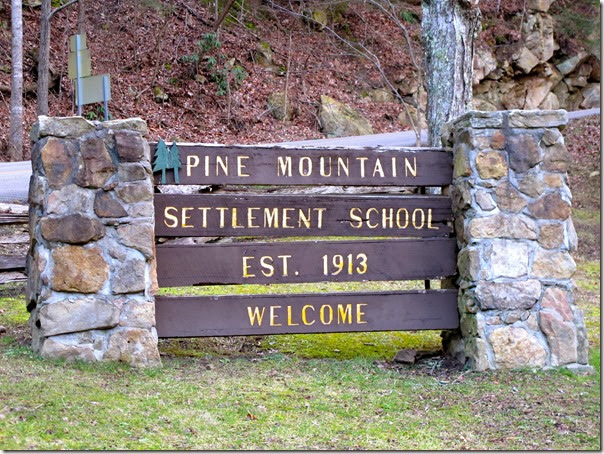 pine mountain settlement school dry stack stone wall 22 teresaryan