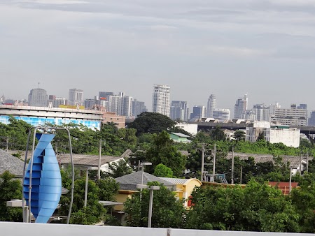 01. Dimineata la Bangkok.JPG