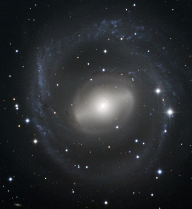 galáxia NGC 2217