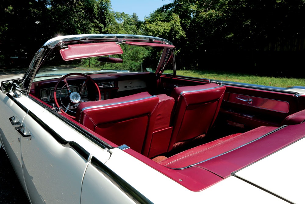 [1963-Lincoln-Continental-Convertible-JFK-4%255B2%255D.jpg]