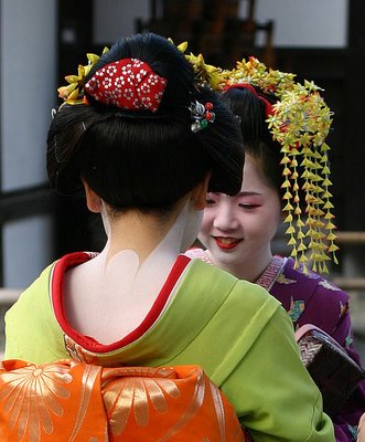Geisha kyoto-2004-11-21.jpg