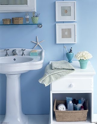Ocean Bathroom Ideas / Idées de déco de salle de bain en style marin - Archzine.fr / Bec4use besides those cozy, the latest example would go convenient on thee whom take part outgrowth hour.