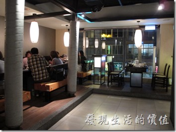 台北-鼎王長安東店。鼎王台北長安店的用餐環境。