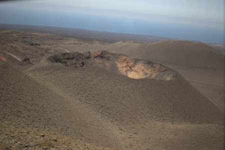 Con vulcanic în Parcul Timanfaya Lanzarote