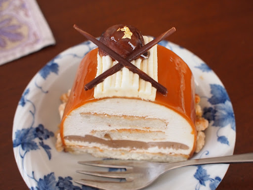[写真]今年はマロンのロールケーキ