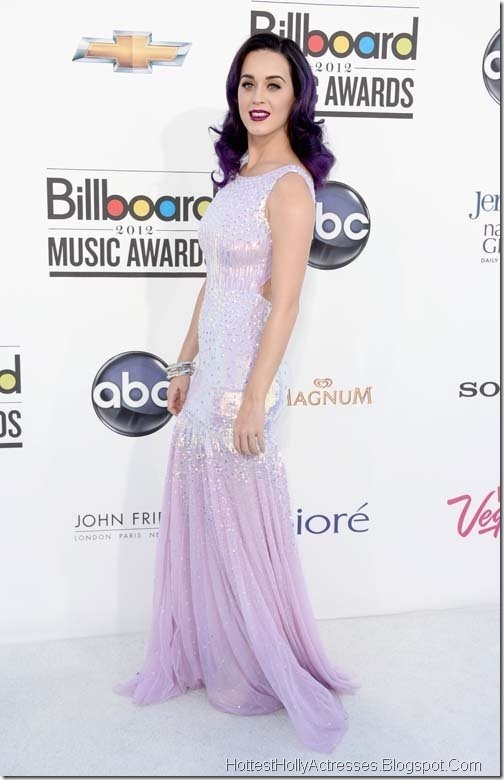Katy Perry Hot Photos in Stylish Dress 5