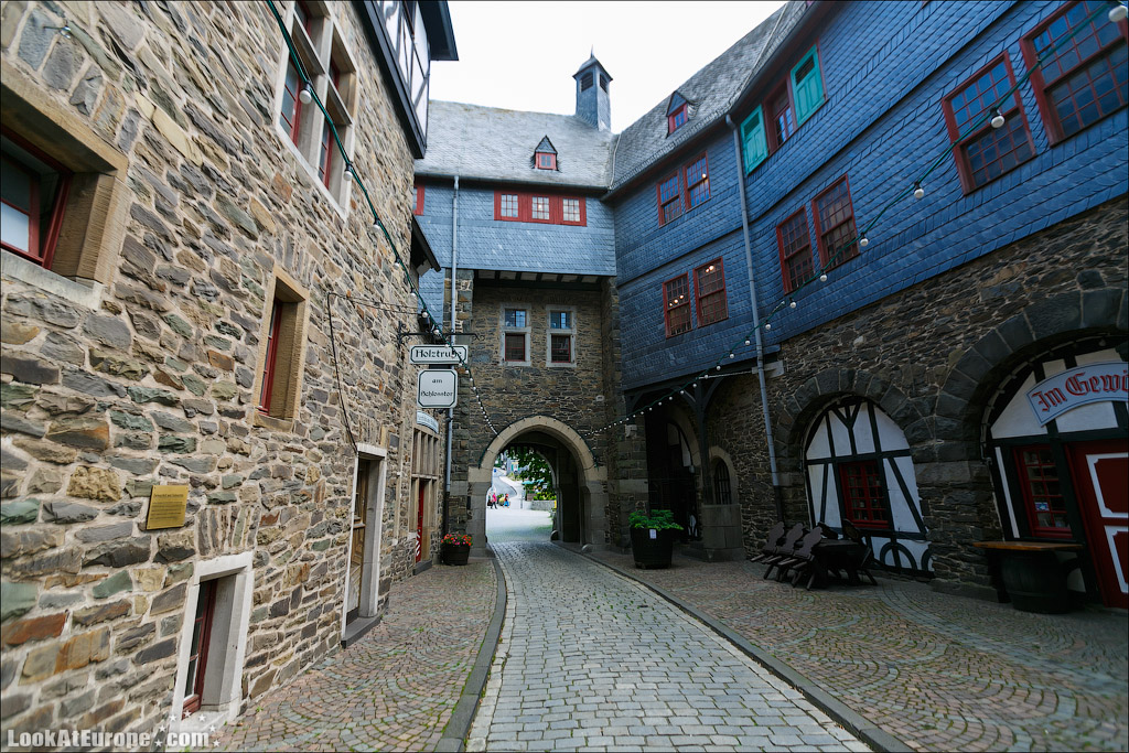 LookAtEurope.com | Европейские фото путешествия. Германия, Замок Шлоссбург ан дер Вуппер | Germany, Schlossburg an der Wupper