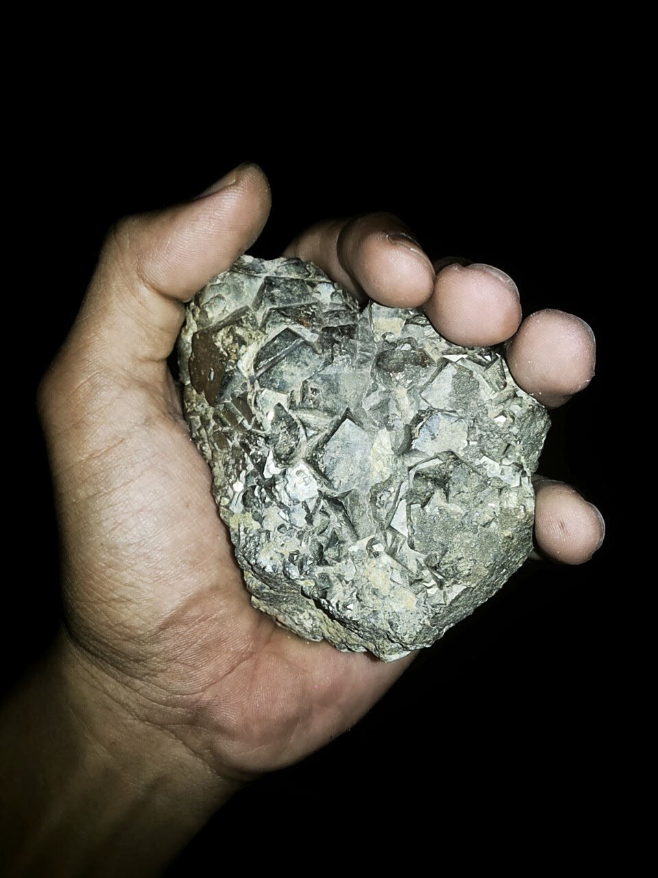 Besi Kursani atau pyrite?  Ilmu Batin + Amalan Hikmah 