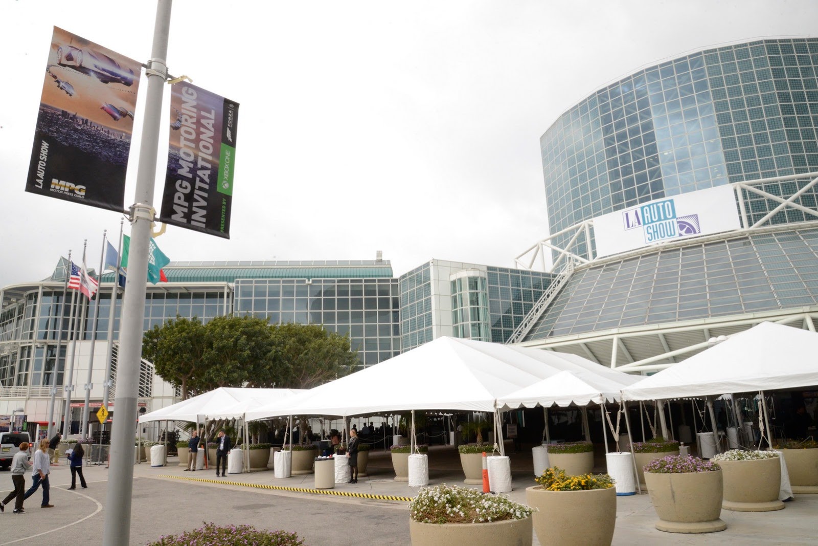 [2013-Los-Angeles-Auto-Show-420%255B2%255D.jpg]