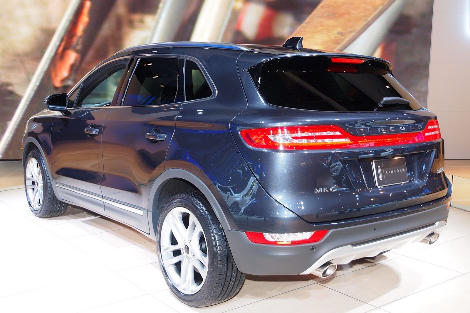 [2015-Lincoln-MKC-SUV-4%255B2%255D.jpg]