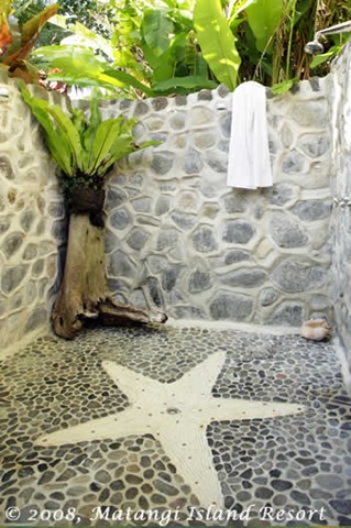 [matangi-treehouse-outdoor-shower%255B7%255D.jpg]