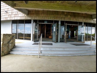 07 - Visitor Center on first level