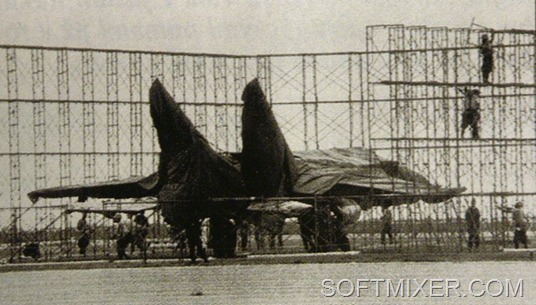 [Viktor-Belenko-MiG-25P-on-Hakodate-a%255B5%255D.jpg]