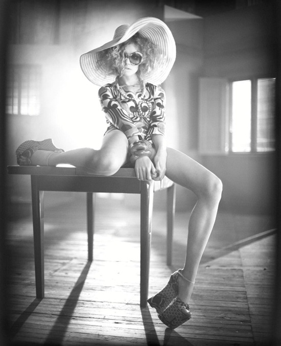 w-december2004-2